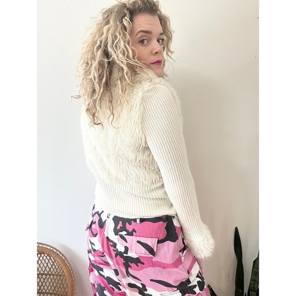 Off White Faux Fur Ribbed Knit Zip Up Cardigan size large - Picture 3 of 10